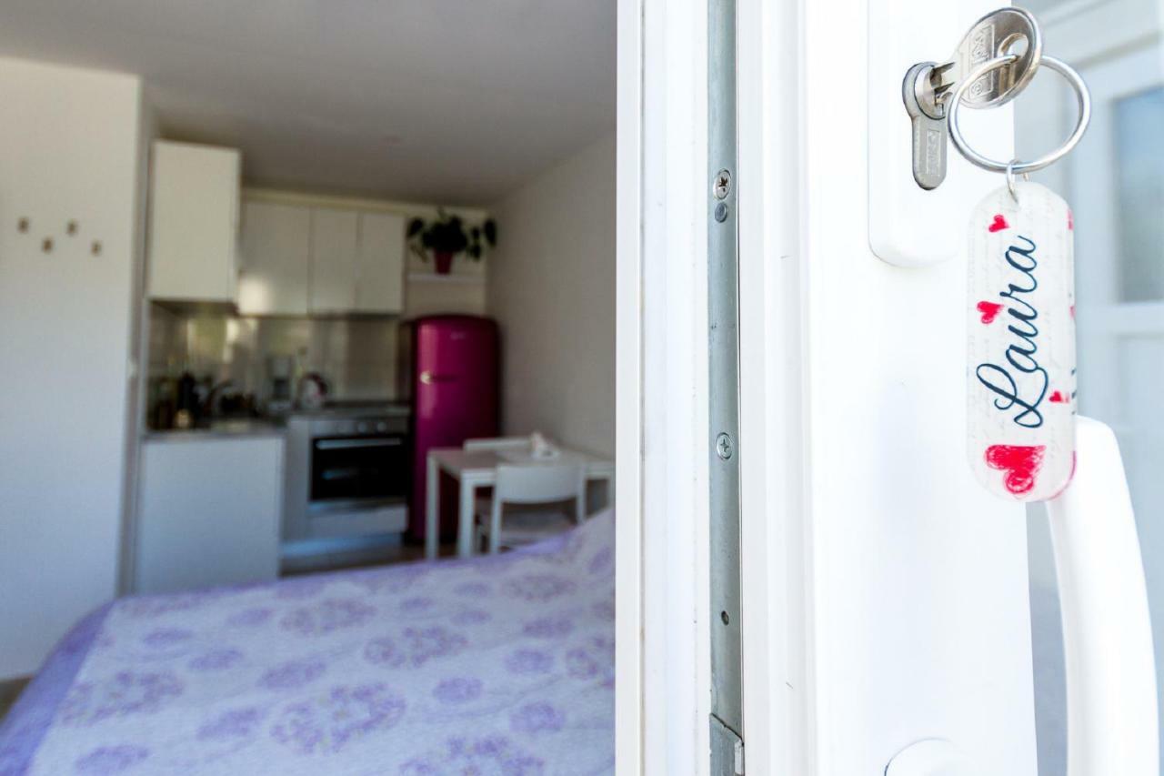 Apartments Laura Đảo Korčula Ngoại thất bức ảnh