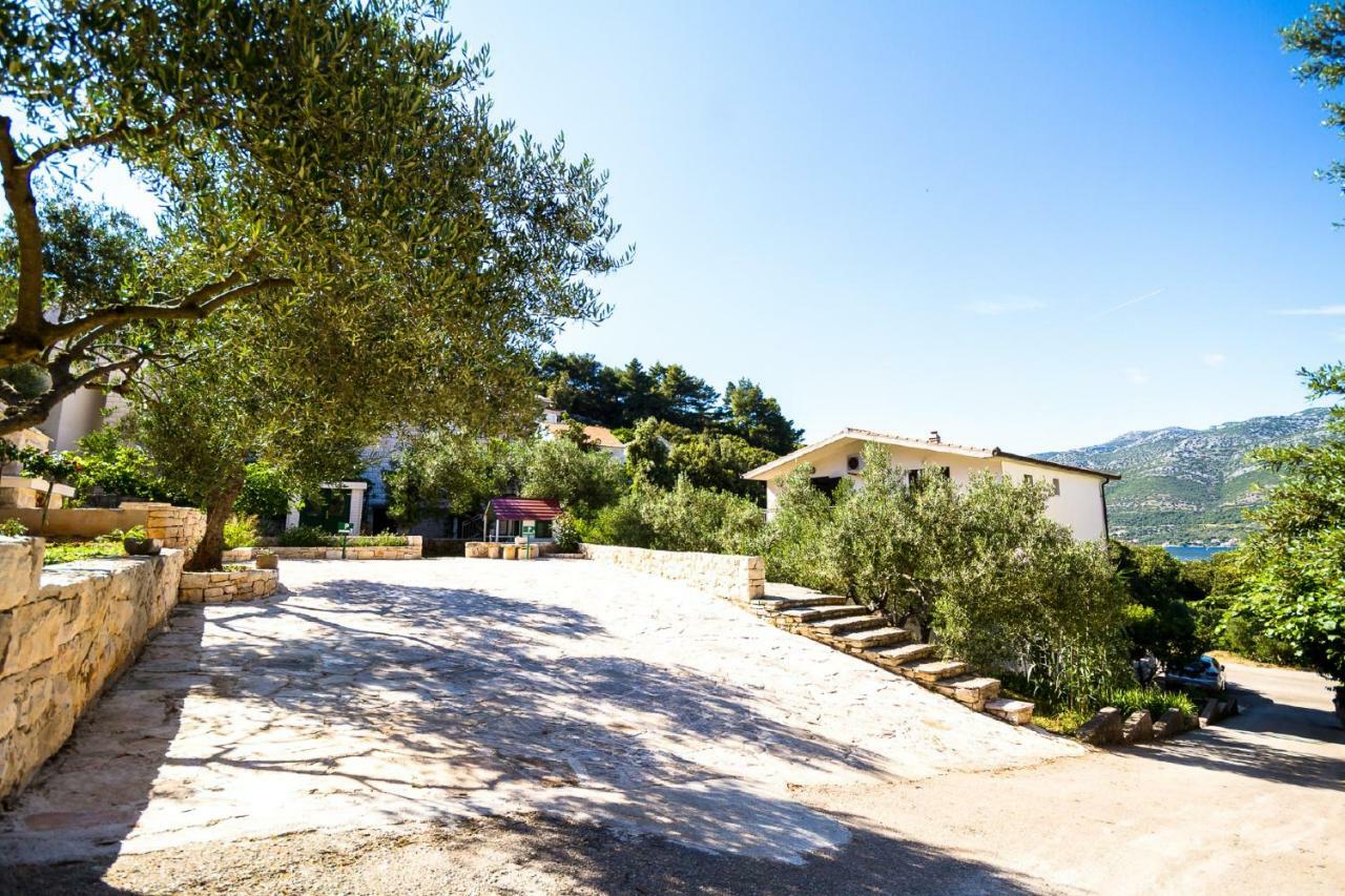 Apartments Laura Đảo Korčula Ngoại thất bức ảnh